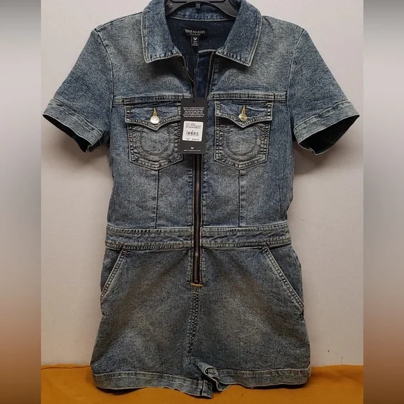 NWT True Religion Denim Short Zip Romper. Size M - Picture 1 of 4